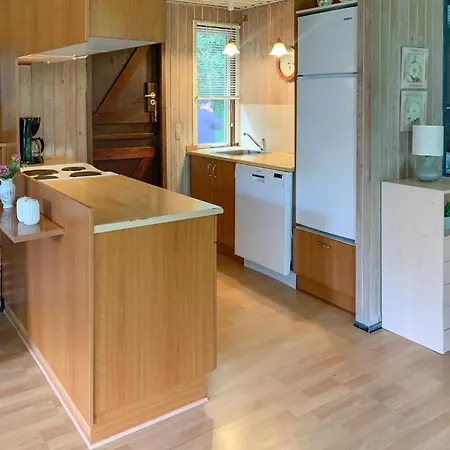 2 Bedroom Lovely In Ferienhaus *
